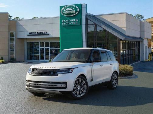 Fuji White 2026 Land Rover Range Rover P400 SE 7 Seat
