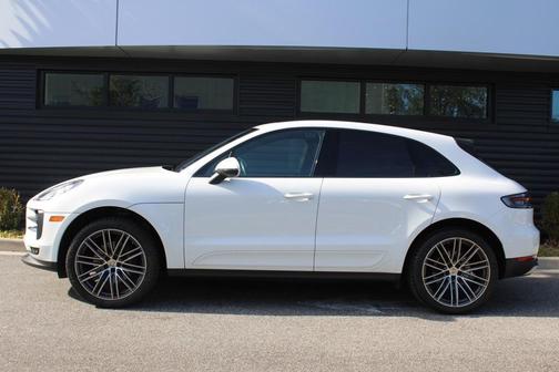 2020 Porsche Macan 
