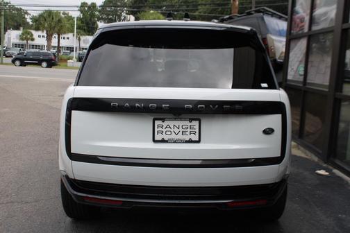 2023 Land Rover Range Rover P400 SE