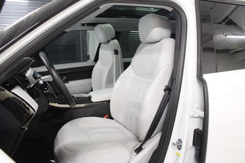 2024 Land Rover Range Rover Sport SE