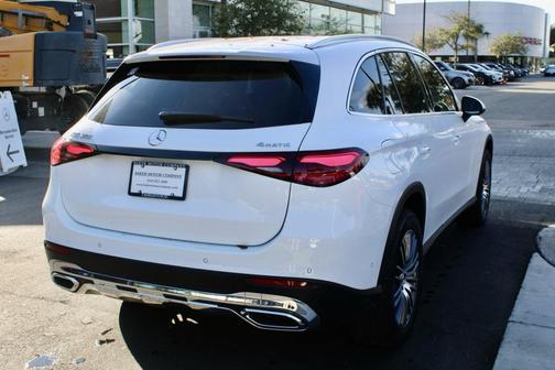 2025 Mercedes-Benz GLC 300 4MATIC