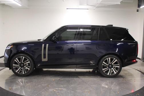 2023 Land Rover Range Rover P530 SE