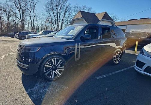 2023 Land Rover Range Rover P530 SE