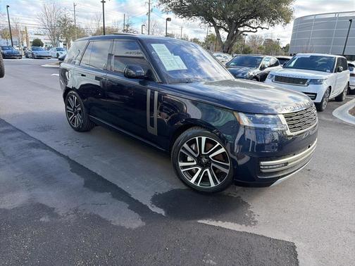 2023 Land Rover Range Rover P530 SE