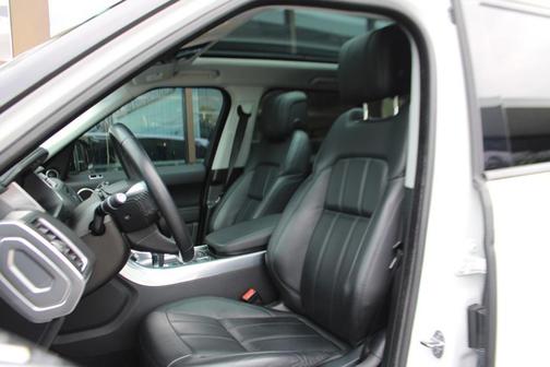 2020 Land Rover Range Rover Sport SE