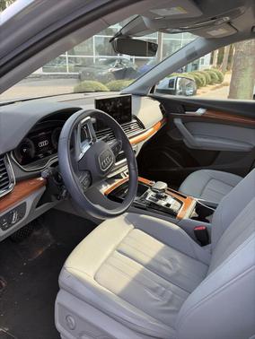 2023 Audi Q5 45 S line Premium Plus