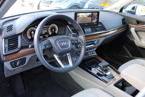 2023 Audi Q5 45 S line Premium Plus