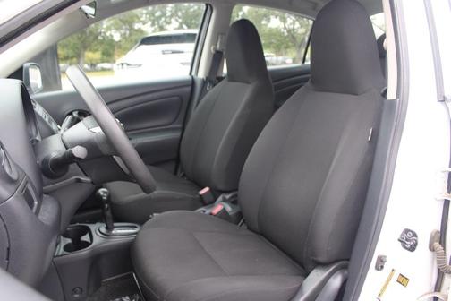 2015 Nissan Versa 1.6 S+