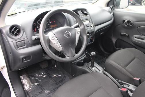 2015 Nissan Versa 1.6 S+
