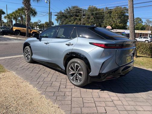 2023 Lexus RZ 450e Premium