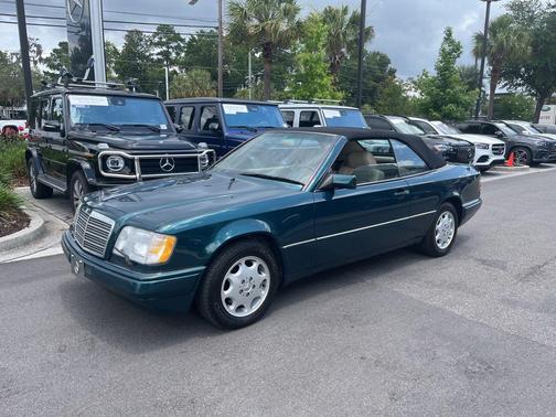 Green 1995 Mercedes-Benz E-Class E 320
