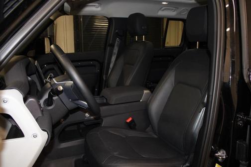 2023 Land Rover Defender 130 SE