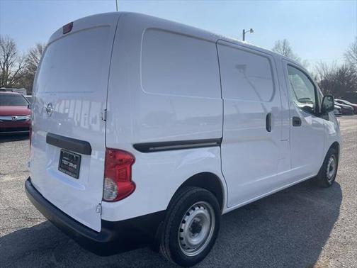 2021 Nissan NV200 S
