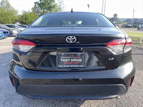 2022 Toyota Corolla LE