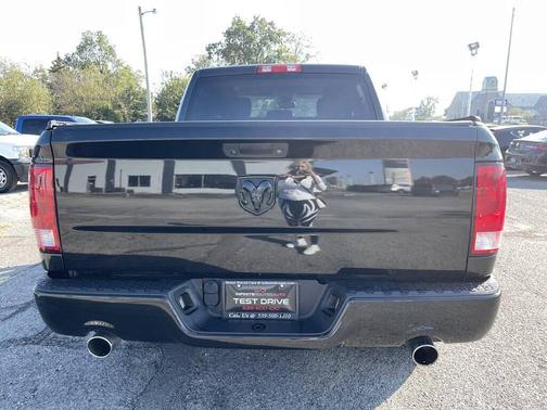 2016 RAM 1500 ST
