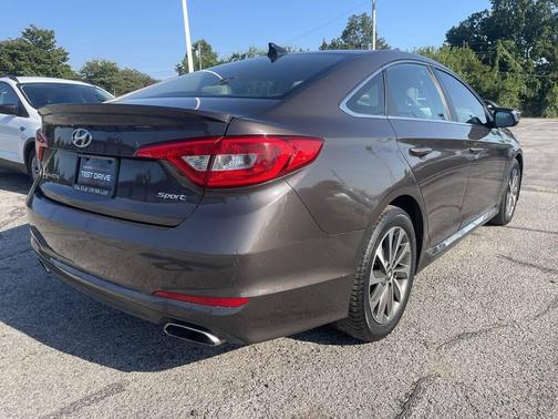 2016 Hyundai SONATA Sport