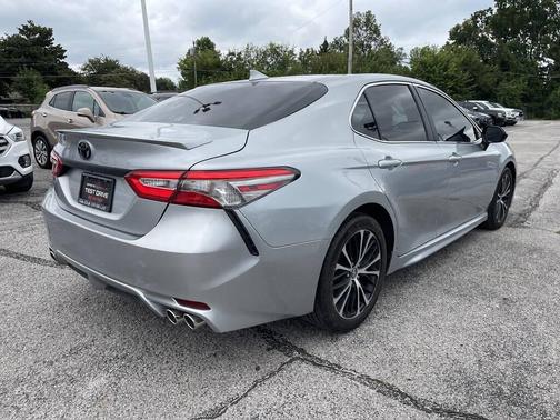 2019 Toyota Camry SE