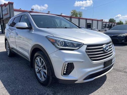 2017 Hyundai SANTA FE SE