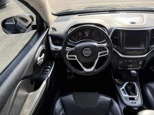 2018 Jeep Cherokee Latitude Plus