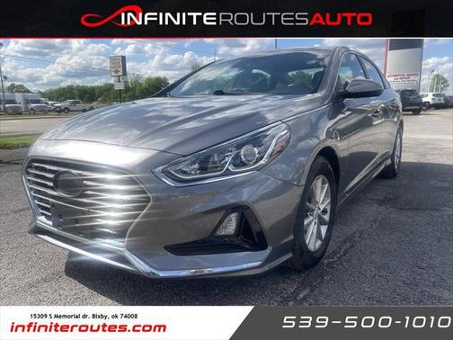 2018 Hyundai SONATA SE