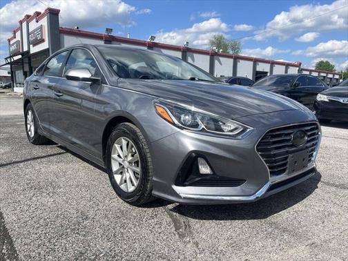 2018 Hyundai SONATA SE