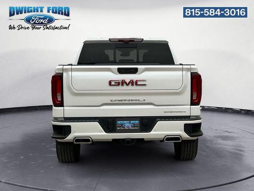 White Frost Tricoat 2023 GMC Sierra 1500 Denali