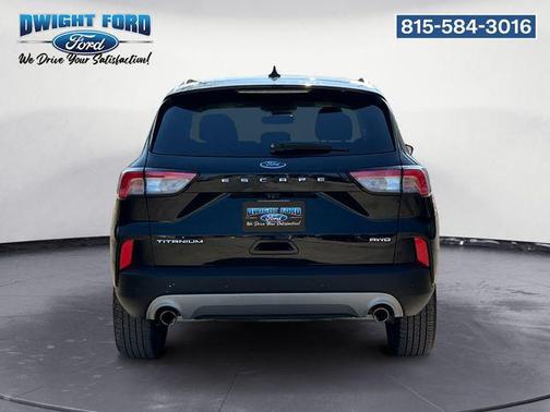2022 Ford Escape Titanium