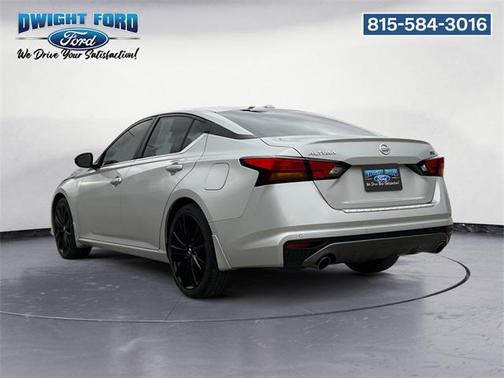 2020 Nissan Altima SR FWD