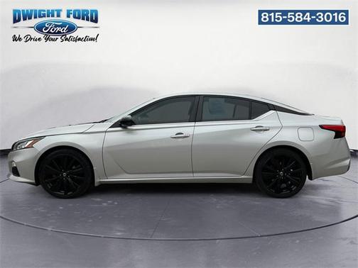 2020 Nissan Altima SR FWD