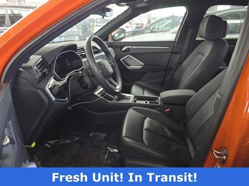 Pulse Orange 2025 Audi Q3 Premium 45 TFSI S line quattro Tiptronic