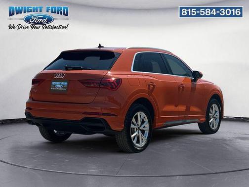 Pulse Orange 2025 Audi Q3 Premium 45 TFSI S line quattro Tiptronic