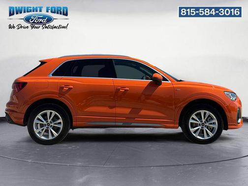 Pulse Orange 2025 Audi Q3 Premium 45 TFSI S line quattro Tiptronic