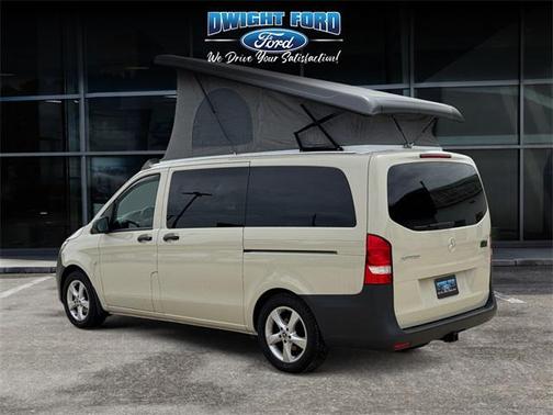 2021 Mercedes-Benz Metris Base