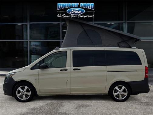 2021 Mercedes-Benz Metris Base