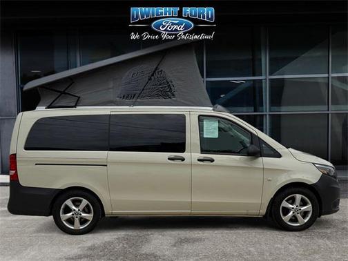 2021 Mercedes-Benz Metris Base