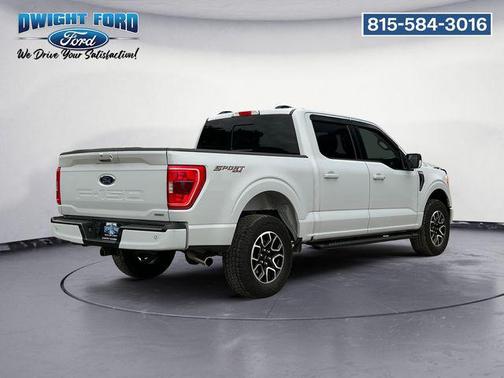 Space White Metallic 2022 Ford F-150 XLT