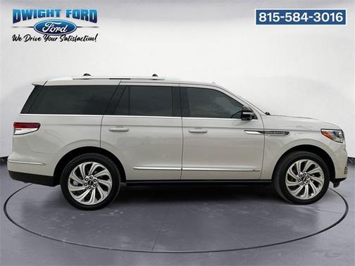 2024 Lincoln Navigator Premiere