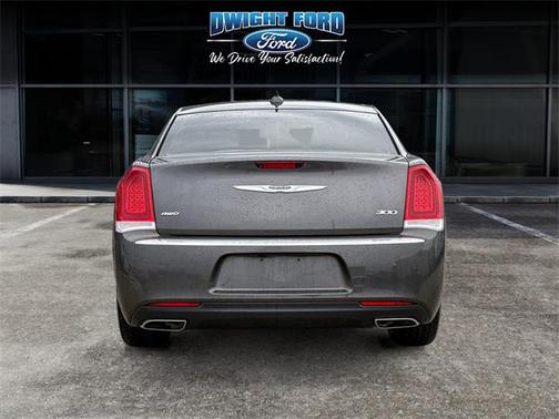 2019 Chrysler 300 Limited