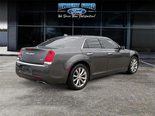 2019 Chrysler 300 Limited