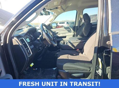 Diamond Black Crystal Pearlcoat 2020 RAM 1500 Classic SLT