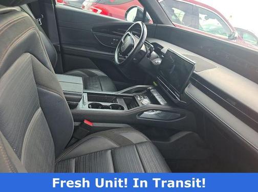 Silver Radiance Metallic Clearcoat 2024 Lincoln Nautilus Reserve