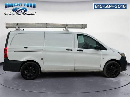2016 Mercedes-Benz Metris Base