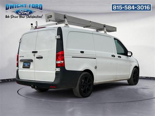 2016 Mercedes-Benz Metris Base
