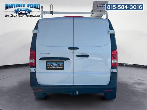 2016 Mercedes-Benz Metris Base