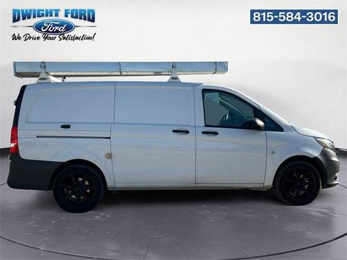 2016 Mercedes-Benz Metris Base