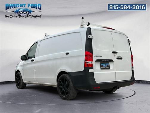2016 Mercedes-Benz Metris Base