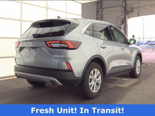 Iconic Silver Metallic 2024 Ford Escape Active
