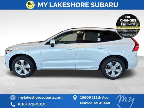 2022 Volvo XC60 B5 Momentum