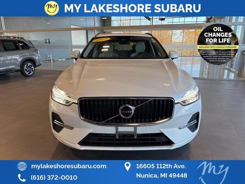 2022 Volvo XC60 B5 Momentum