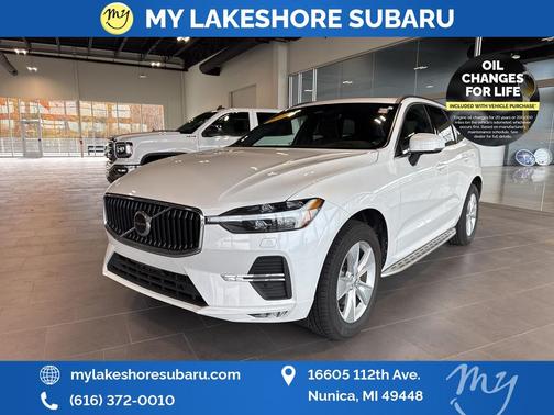 2022 Volvo XC60 B5 Momentum